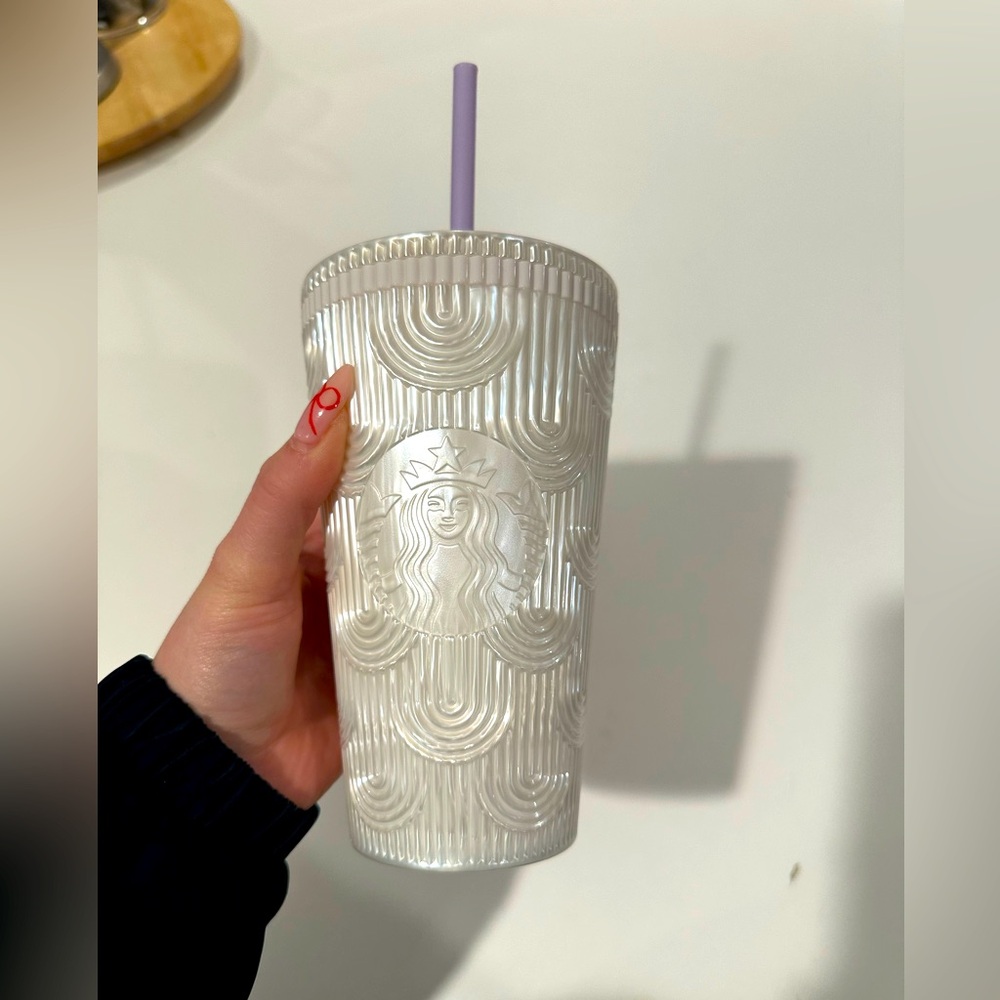 Starbucks 2023 PEARLESCENT MERMAID 💕Tumbler